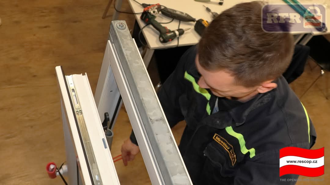 WhatsApp Image 2025-11-26 at 09.27.48 (1)